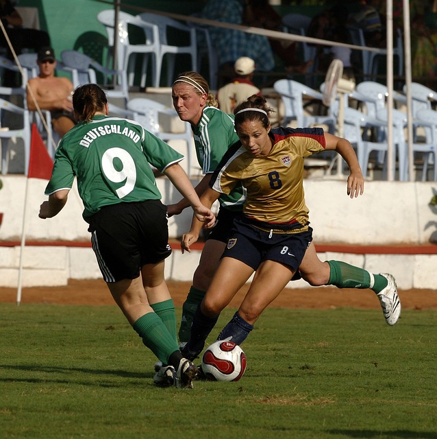英格蘭足總杯半決賽布萊頓0-0(點球6-7)曼聯 林德洛夫制勝球 晉級隊史第21個英足總杯決賽.